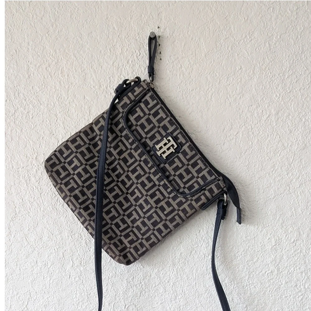Tommy Hilfiger Crossbody Bag‎ Purse TH Monogram Logo Mini Bag